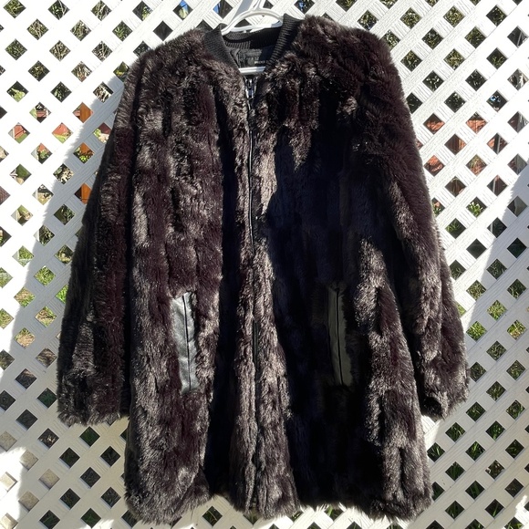 Black Faux Fur Warm Winter Coat Jacket Retro Snow Vintage Glamour - Picture 1 of 4